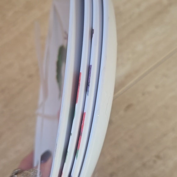 New Godinger Set of Four Eric Carle's Hungry Caterpillar Melamine Plates - Picture 3 of 6